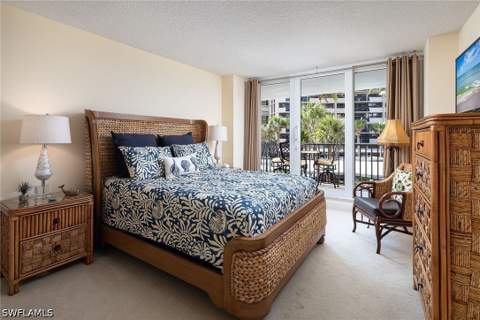 4005 Gulf Shore Blvd N 100, Naples FL - photo 19 of 33