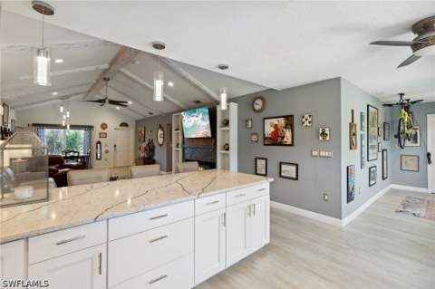 851 Palm View Dr, Naples FL - photo 18 of 34