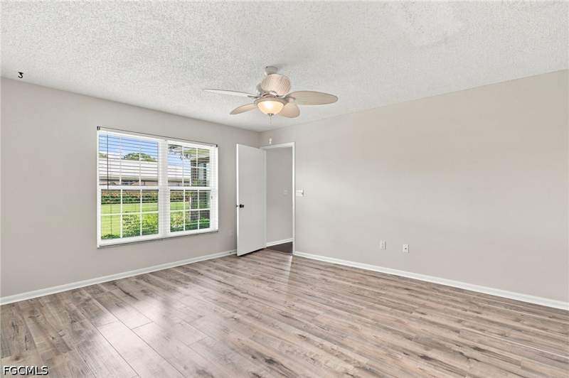 2 bedroom SingleFamilyResidence at 1251 S Brandywine Cir, Brandywine, Fort Myers — photo 4