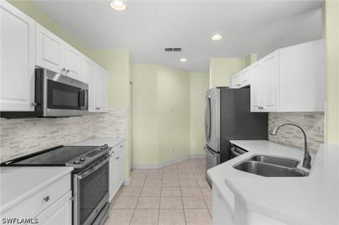 21301 Pelican Sound Dr 102, Estero FL - photo 11 of 37