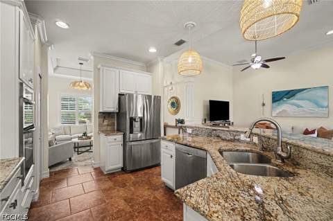 10856 Tiberio Dr, Fort Myers FL - photo 12 of 37