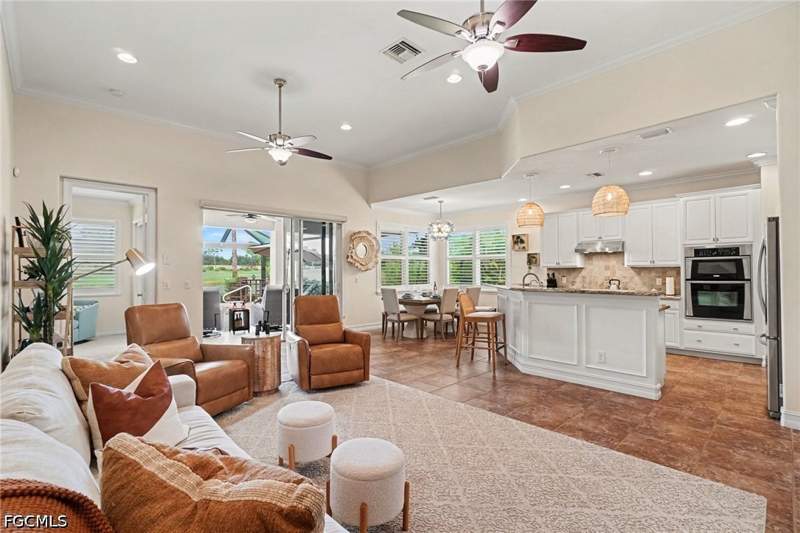 2 bedroom SingleFamilyResidence at 10856 Tiberio Dr, Tiberio, Fort Myers — photo 4