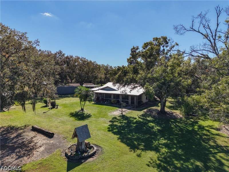 2 bedroom SingleFamilyResidence at 4419 Loblolly Bay Rd, Muse, Labelle — photo 2