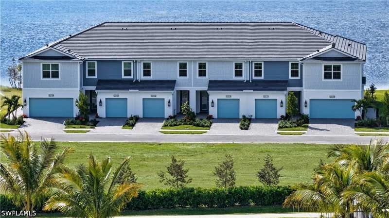 3 bedroom Condominium at 5129 Draco Cir 0105, Skysail, Naples — photo 1