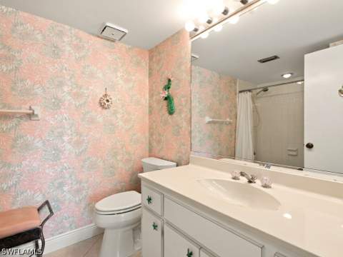 845 Collier Ct 203, Marco Island FL - photo 18 of 34