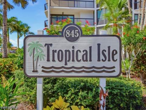 845 Collier Ct 203, Marco Island FL - photo 22 of 34