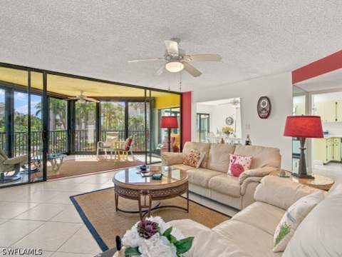 845 Collier Ct 203, Marco Island FL - photo 6 of 34