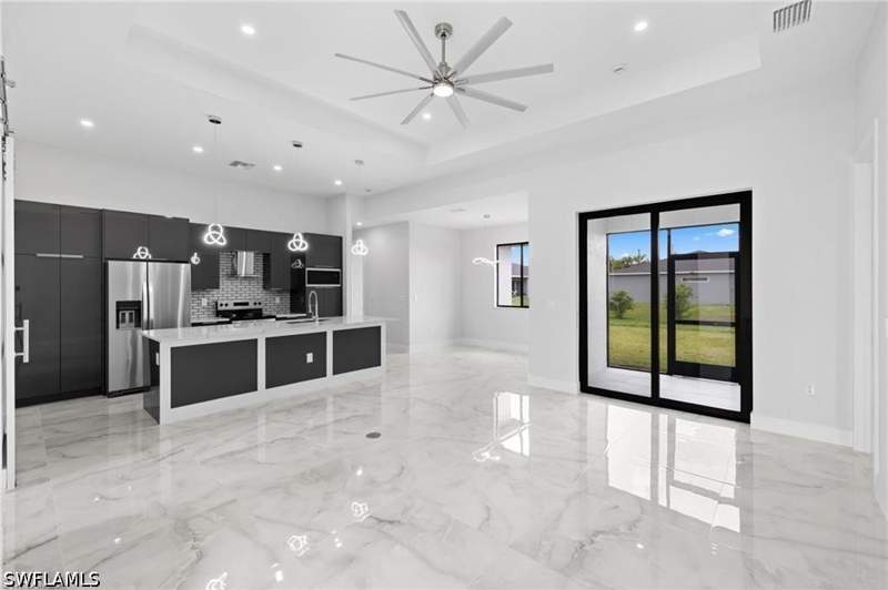 3 bedroom SingleFamilyResidence at 2513 13th St SW, Lehigh Acres, Lehigh Acres — photo 2