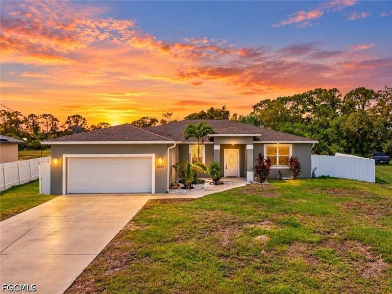 3 bedroom SingleFamilyResidence at 6027 Acorn Cir, Port Labelle, Labelle — photo 1