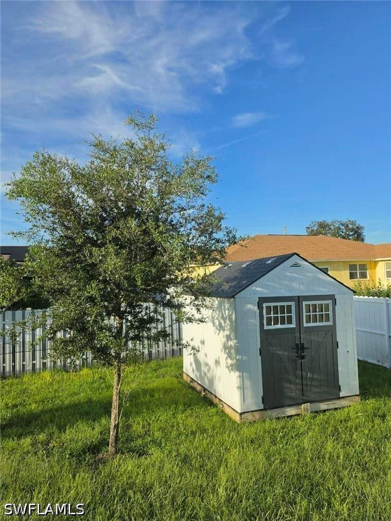 4 bedroom SingleFamilyResidence at 2908 43rd St SW, Lehigh Acres, Lehigh Acres — photo 4