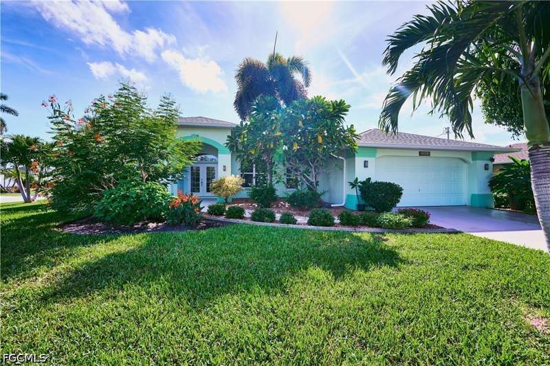 2 bedroom SingleFamilyResidence at 3903 SW 1st Pl, Cape Coral, Cape Coral — photo 2