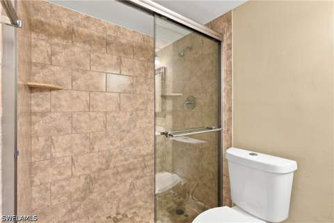 170 Turtle Lake Ct 109, Naples FL - photo 15 of 37