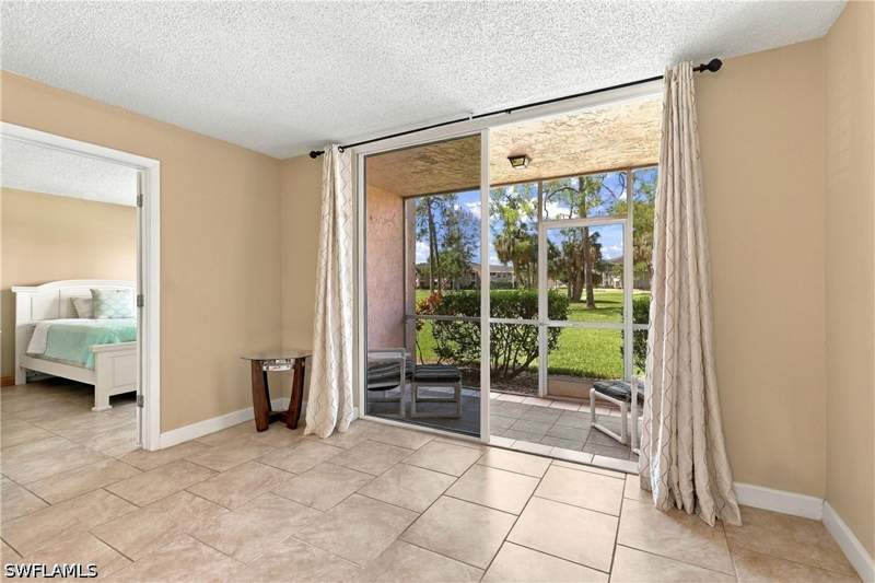2 bedroom Condominium at 170 Turtle Lake Ct 109, Turtle Lake Golf Colony, Naples — photo 5