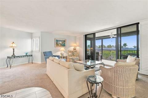 1299 Middle Gulf Dr 223, Sanibel FL - photo 14 of 42