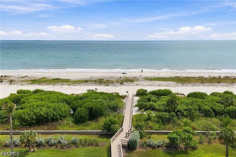 2 bedroom Condominium at 1299 Middle Gulf Dr 223, Compass Point Condo, Sanibel — photo 2