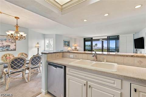 1299 Middle Gulf Dr 223, Sanibel FL - photo 20 of 42