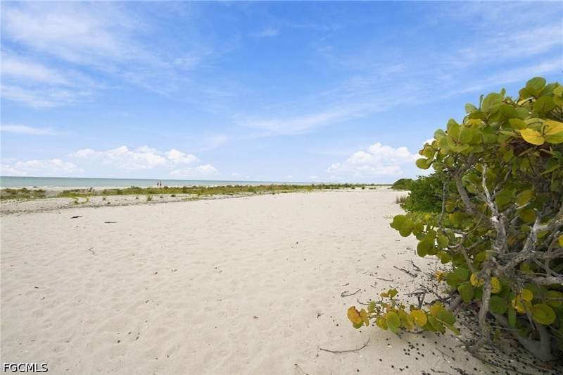 2 bedroom Condominium at 1299 Middle Gulf Dr 223, Compass Point Condo, Sanibel — photo 4