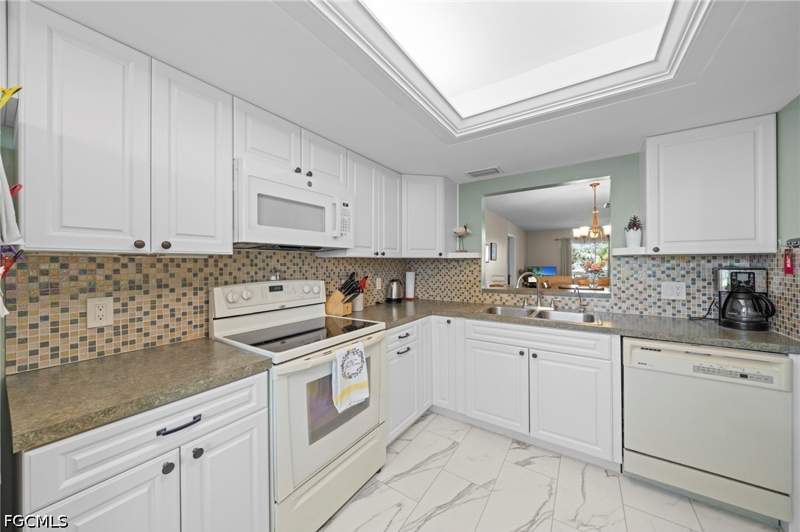 2 bedroom Condominium at 7068 Nantucket Cir 7, Foxmoor Condo II, North Fort Myers — photo 2