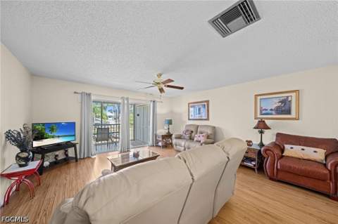 7068 Nantucket Cir 7, North Fort Myers FL - photo 8 of 25