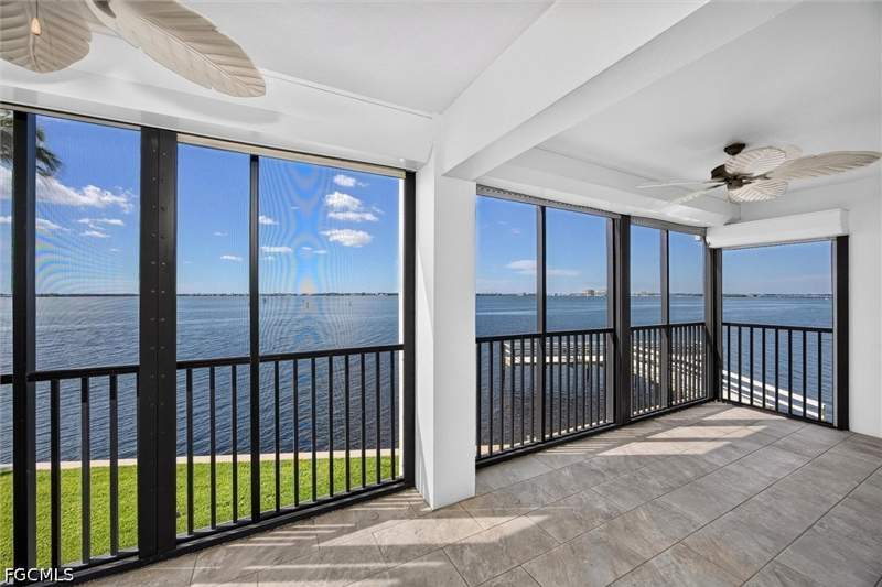 3 bedroom Condominium at 1910 Virginia Ave 202, Pointe Royale, Fort Myers — photo 4