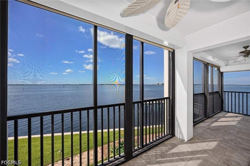 3 bedroom Condominium at 1910 Virginia Ave 202, Pointe Royale, Fort Myers — photo 5