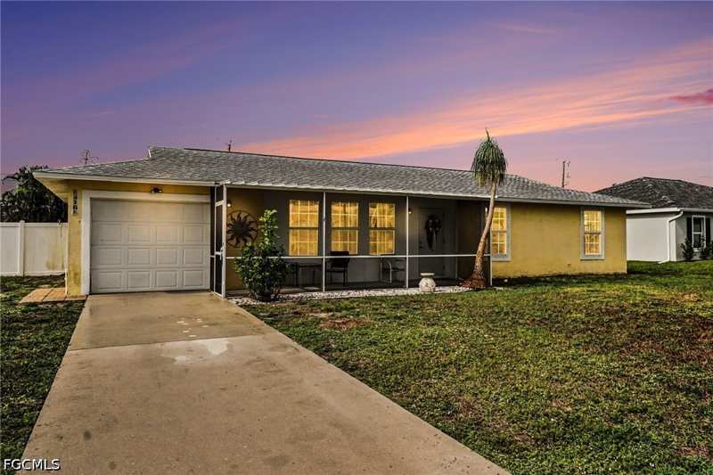 3 bedroom SingleFamilyResidence at 316 SW 19th Ter, Cape Coral, Cape Coral — photo 1