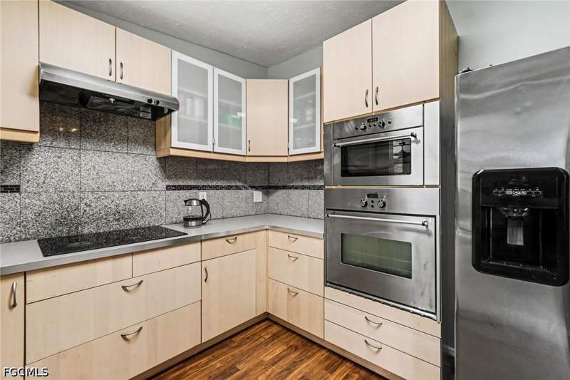 3 bedroom SingleFamilyResidence at 316 SW 19th Ter, Cape Coral, Cape Coral — photo 4