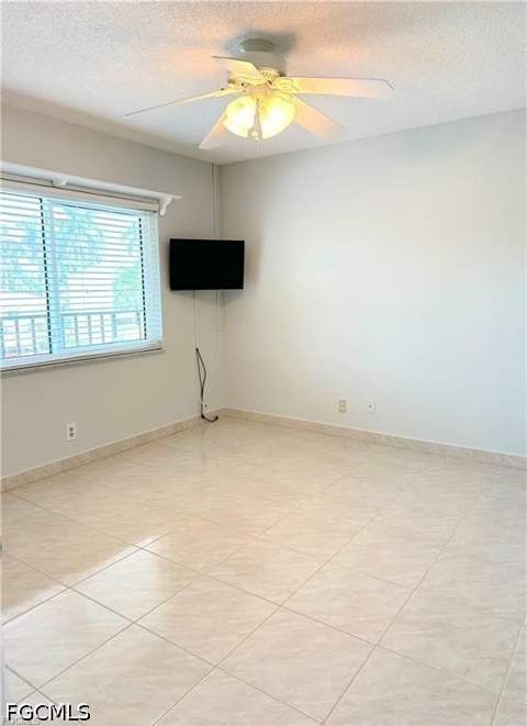 6184 Michelle Way 206, Fort Myers FL - photo 21 of 37