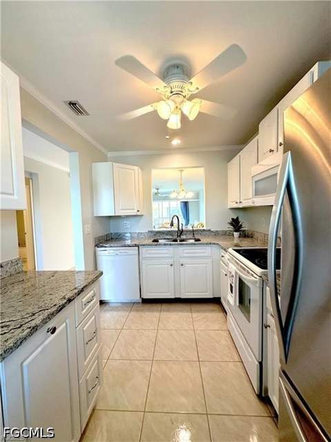 6184 Michelle Way 206, Fort Myers FL - photo 7 of 37