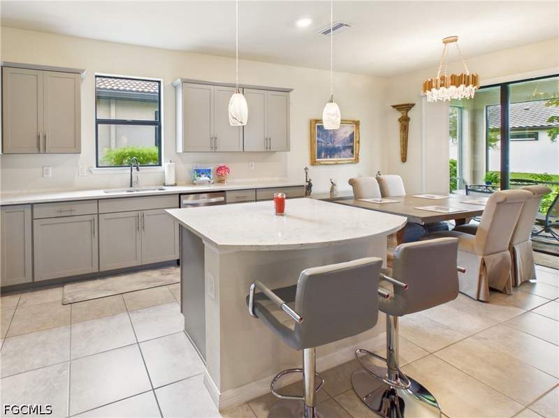 3 bedroom SingleFamilyResidence at 16104 Palmetto Prairie Dr, Hampton Lakes, Alva — photo 2