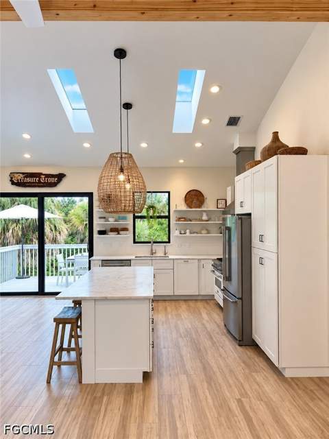 4470 Seagrape Bend Dr, Upper Captiva FL - photo 9 of 32