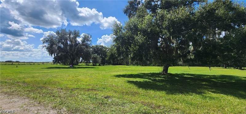 3 bedroom ManufacturedHome at 4634 Loblolly Bay Rd, Muse, Labelle — photo 3