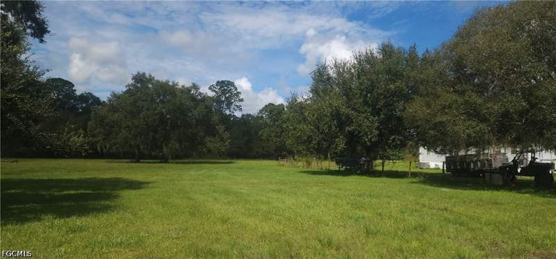 3 bedroom ManufacturedHome at 4634 Loblolly Bay Rd, Muse, Labelle — photo 4