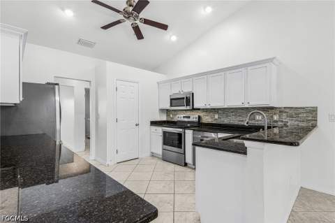 3310 NW 5th Ter, Cape Coral FL - photo 12 of 41