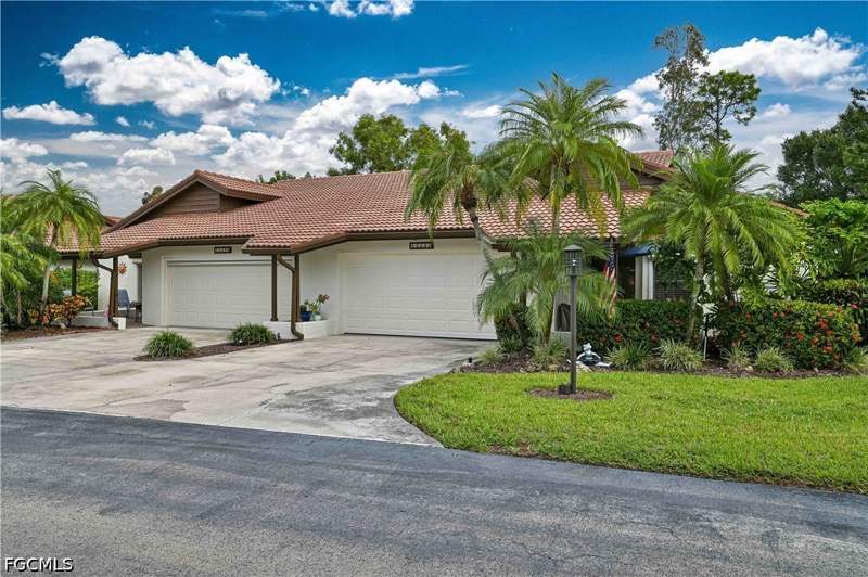 2 bedroom Attached at 13233 Tall Pine Cir, Pinebrook Woods, Fort Myers — photo 2