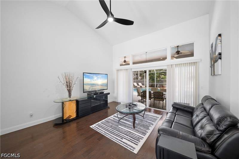3 bedroom SingleFamilyResidence at 11756 Mahogany Run, Mahogany Run, Fort Myers — photo 3