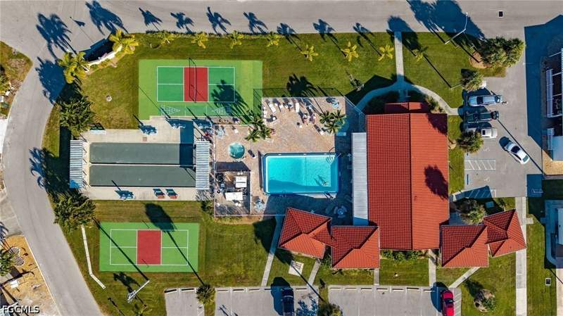 2 bedroom ManufacturedHome at 4971 Porky Ln S, Pine Island Cove, St James City — photo 5