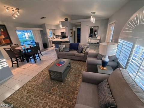 1943 SE 8th Pl, Cape Coral FL - photo 12 of 61