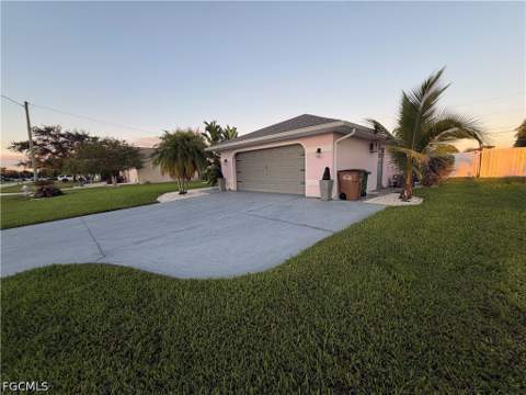 1943 SE 8th Pl, Cape Coral FL - photo 6 of 61