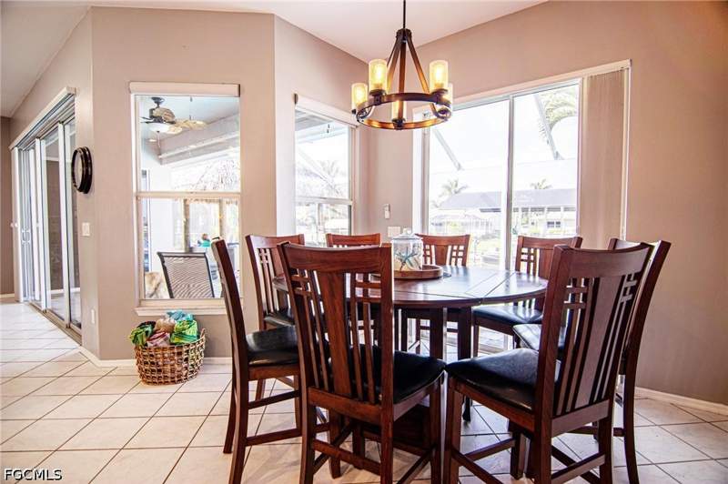 3 bedroom SingleFamilyResidence at 2031 Cornwallis Pkwy, Cape Coral, Cape Coral — photo 5