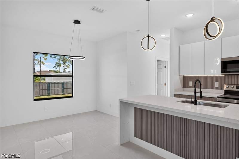 4 bedroom SingleFamilyResidence at 3808 21 St W, Lehigh Acres, Lehigh Acres — photo 5