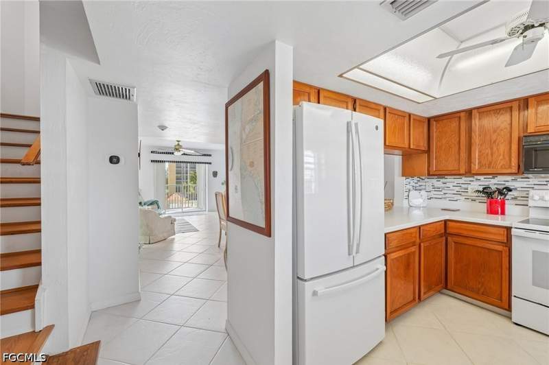 2 bedroom Condominium at 4521 Bay Beach Ln 326, Royal Pelican Townhouse, Fort Myers Beach — photo 3