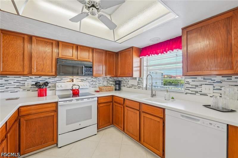 2 bedroom Condominium at 4521 Bay Beach Ln 326, Royal Pelican Townhouse, Fort Myers Beach — photo 4