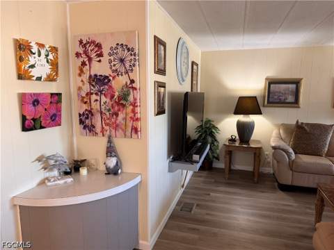 264 Shoreland Dr, Fort Myers FL - photo 8 of 21