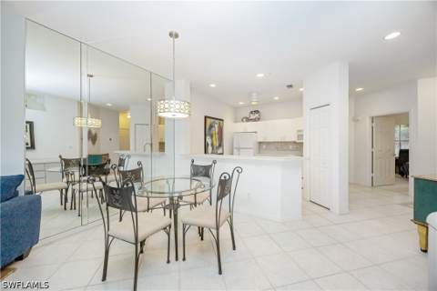 195 Vintage Cir 104, Naples FL - photo 10 of 24