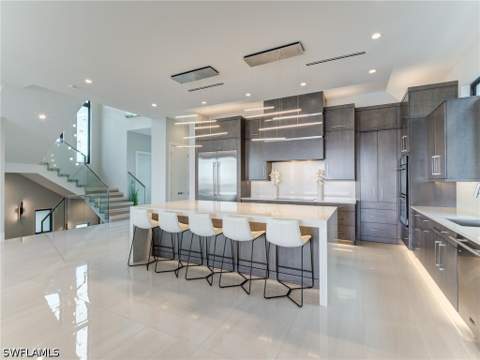 841 San Carlos Dr, Fort Myers Beach FL - photo 7 of 50