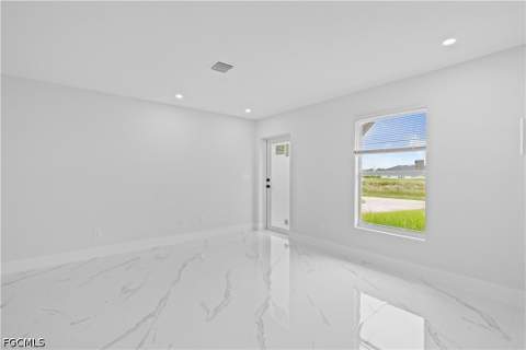 755 Fleming Ave S, Lehigh Acres FL - photo 6 of 33