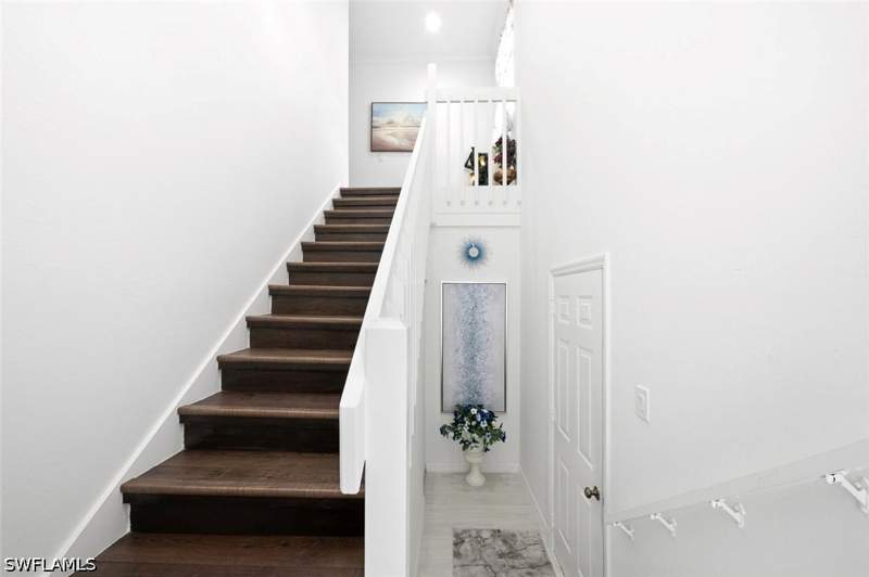 3 bedroom Condominium at 250 Robin Hood Cir 201, Sherwood, Naples — photo 5