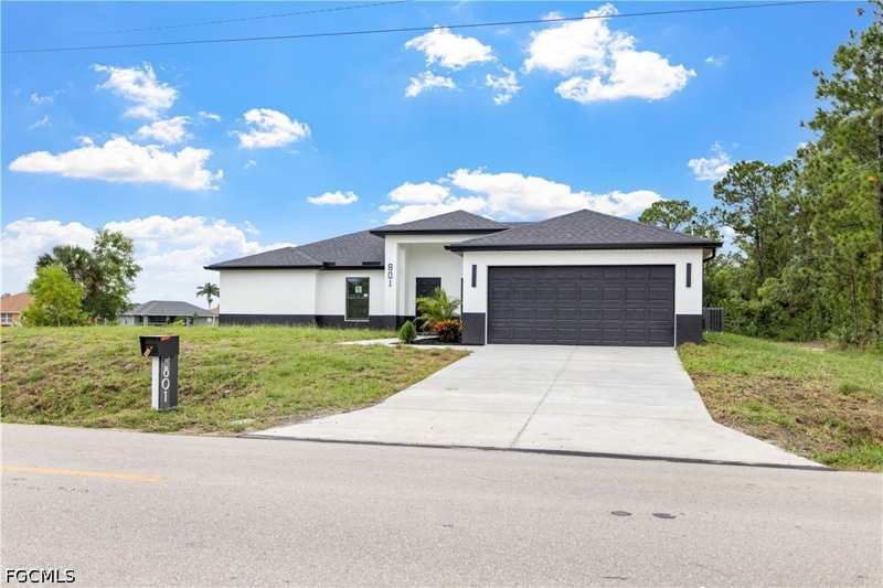 4 bedroom SingleFamilyResidence at 801 Williams Ave, Lehigh Acres, Lehigh Acres — photo 1