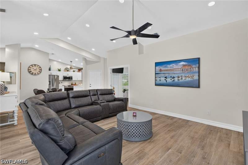 3 bedroom SingleFamilyResidence at 11055 Longshore Way W, Longshore Lake, Naples — photo 4